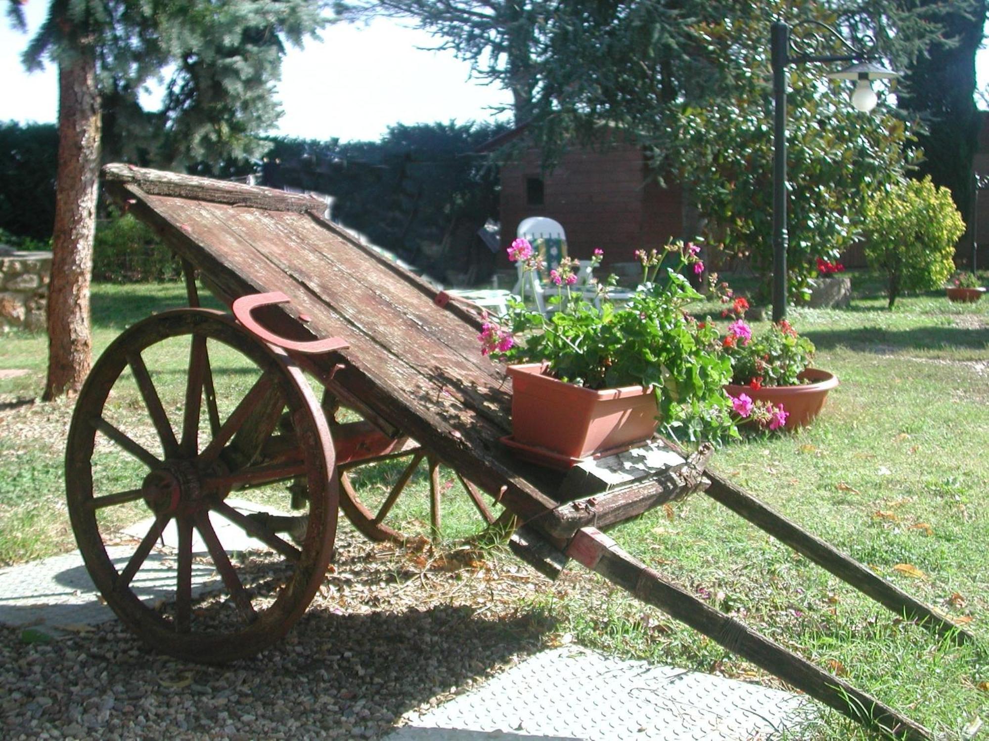 Casale Il Colombaio Di Toiano Guest House Valli Exterior foto